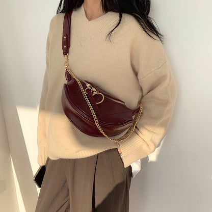 autumn and winter net red new versatile waist bag women"s super hot fashionable chest bag single shoulder Crossbody fashion chain bag