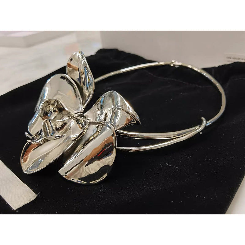 Personality Niche Silver Three-dimensional Orchid Necklace